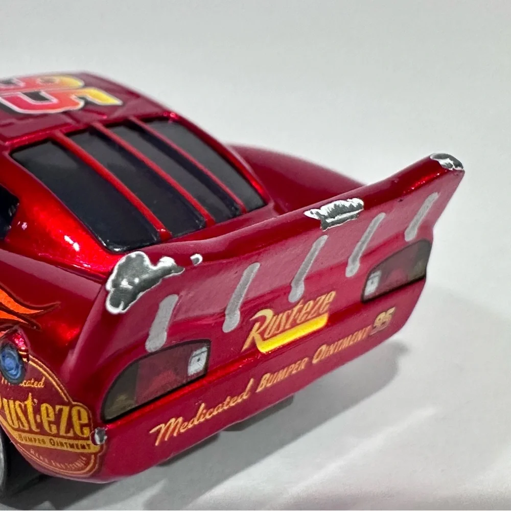 Disney Cars 3 Metallic Lightning McQueen Scavenger Hunt